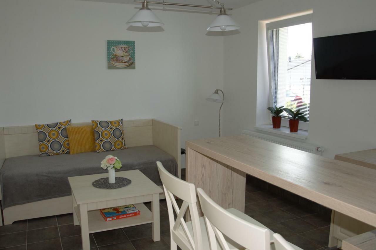 Apartmany Charlie Bešeňová Eksteriør billede