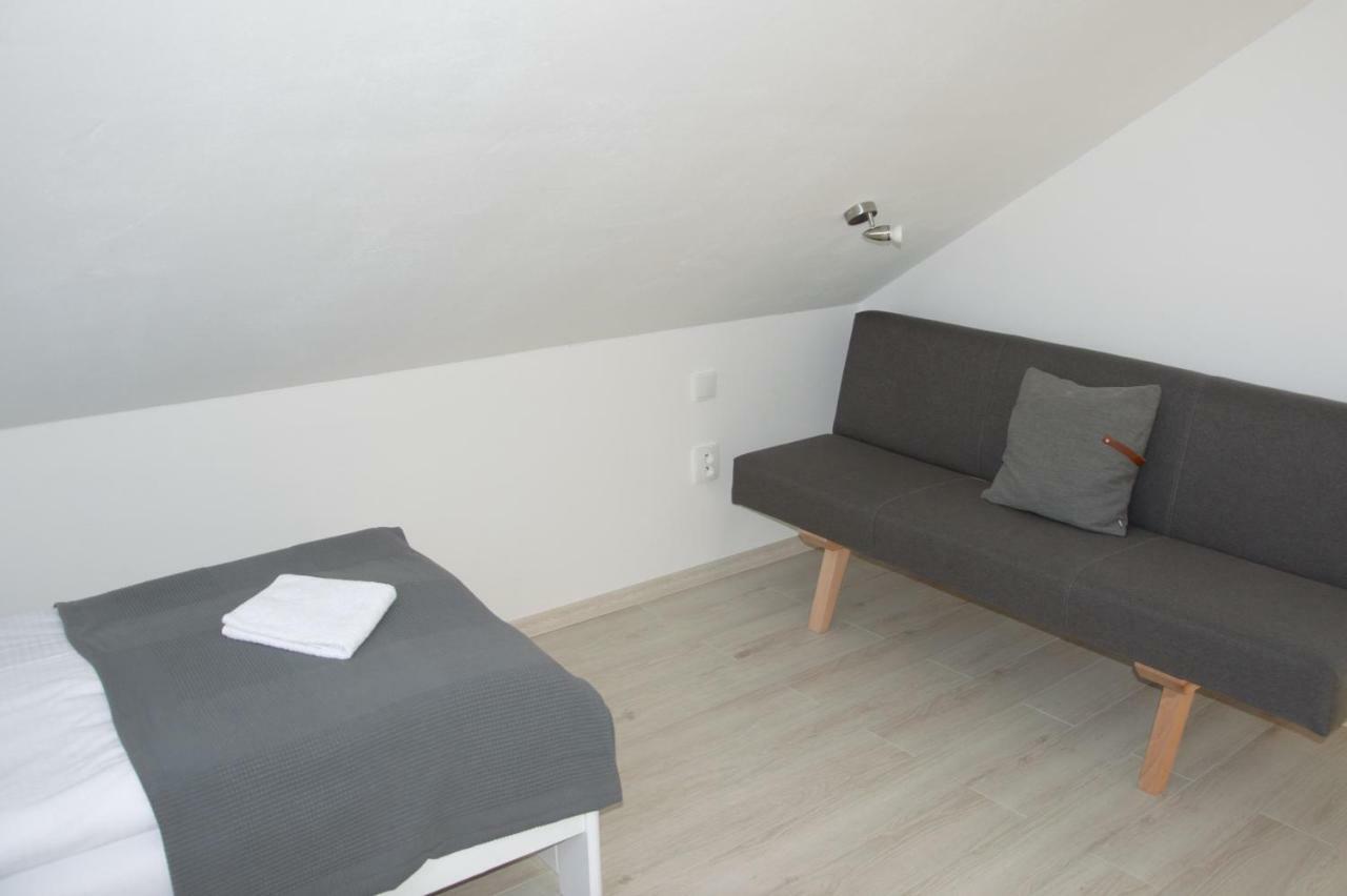 Apartmany Charlie Bešeňová Eksteriør billede